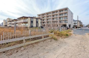 Saint Tropez by Capital Vacations