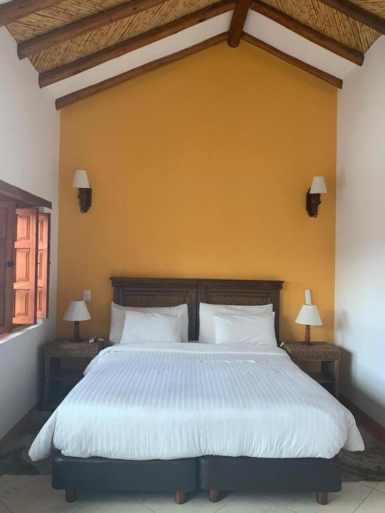 Hotel Campanario Real