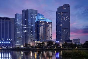 Sanding New Century Grand Hotel Yiwu