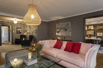 Collectors Victory Apartments