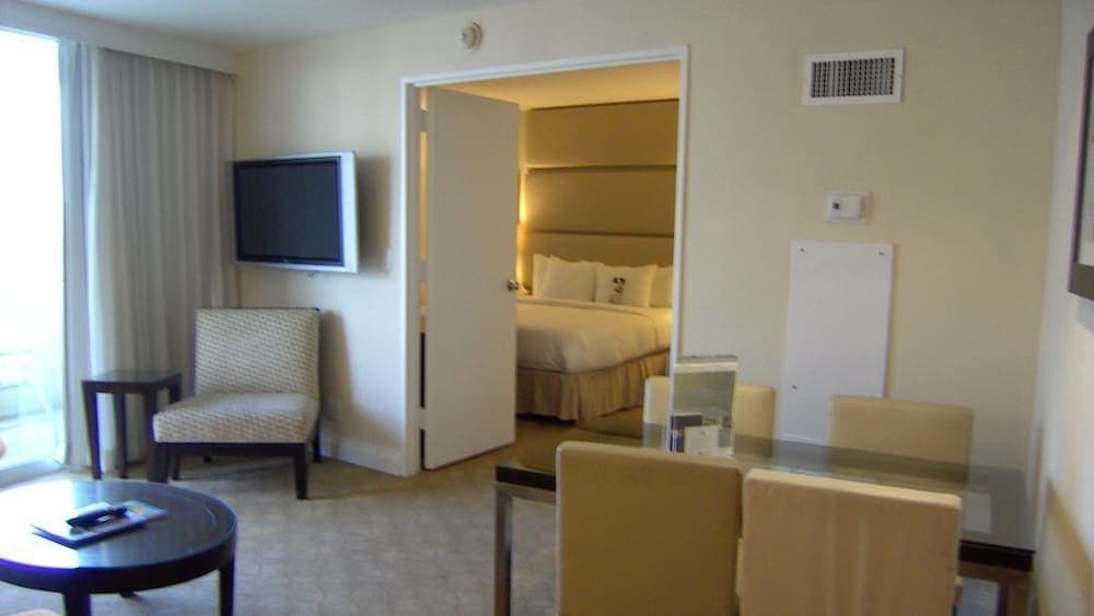 Gallery One Private Condos