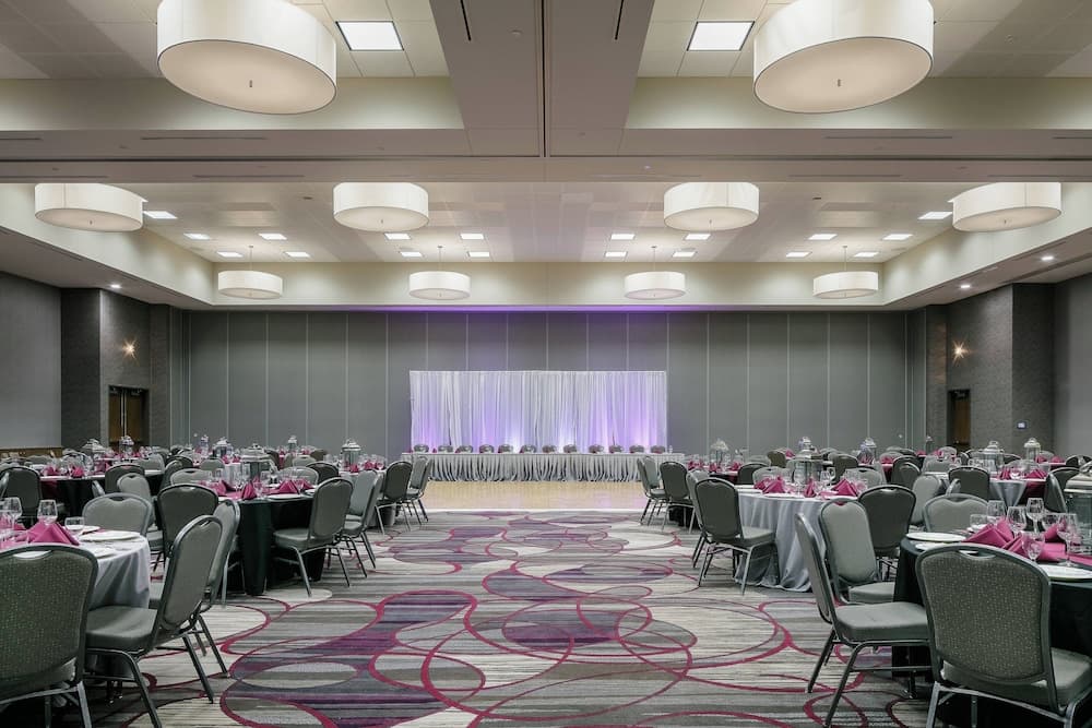 Courtyard by Marriott Omaha Bellevue Beardmore Event Center
