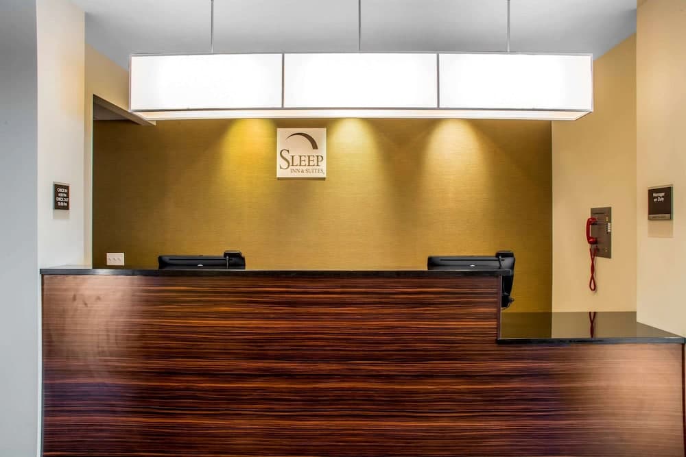 Sleep Inn & Suites Syracuse Airport