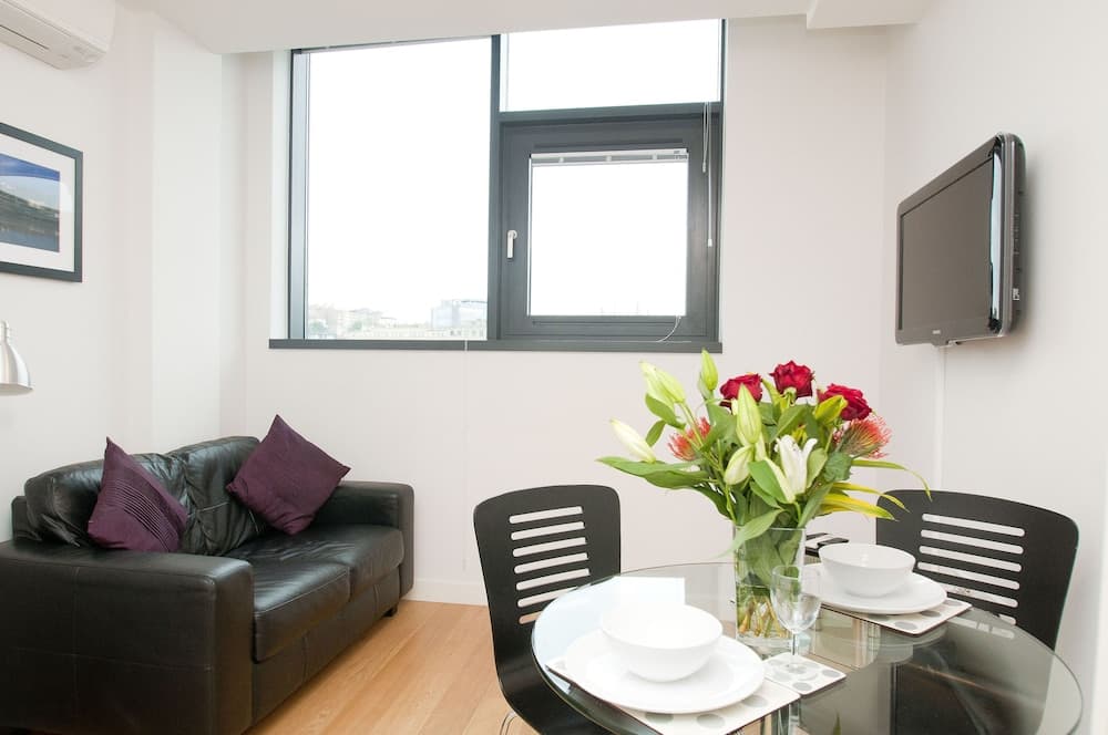 Cleyro Serviced Apartments-Finzels Reach
