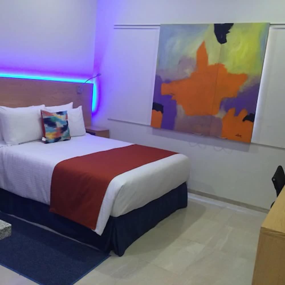 Hit Hoteles Aeropuerto Puebla