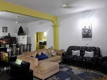 Nueva Alborada Lodging House