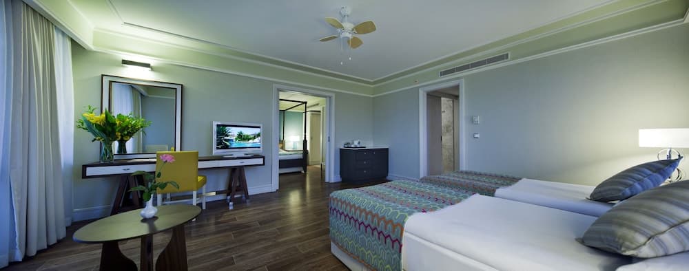 Club Grand Side Amazon Water World - All Inclusive