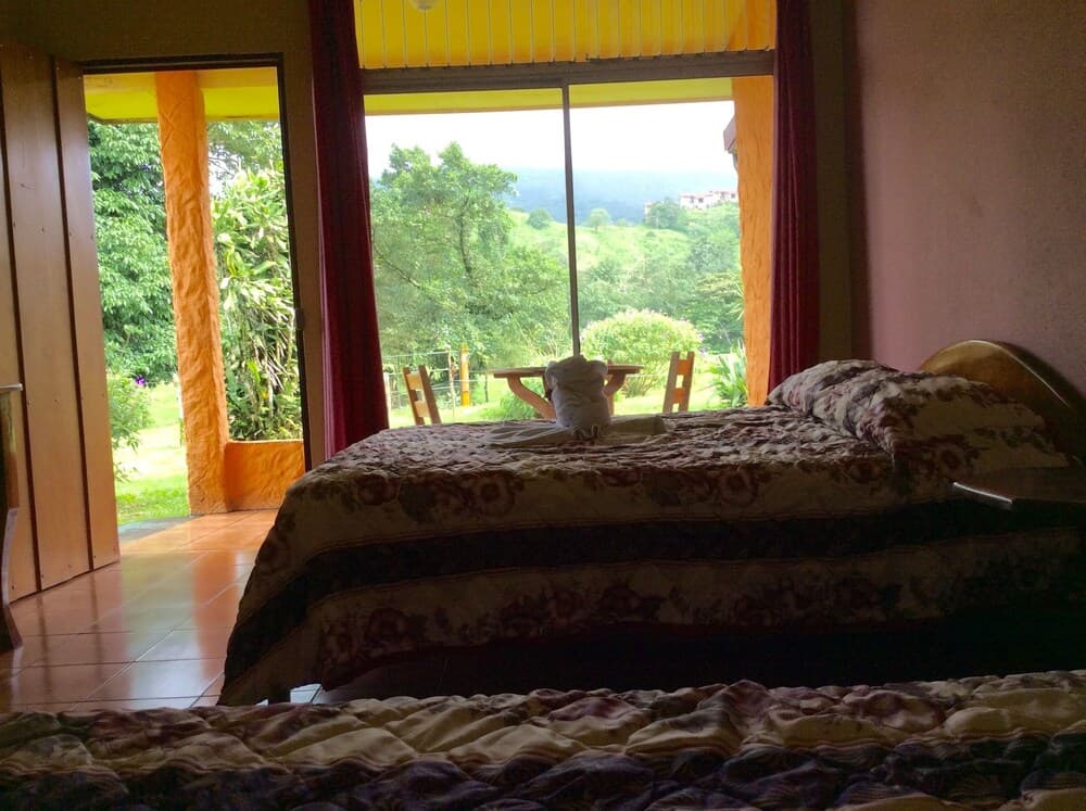 Cabinas Los Guayabos