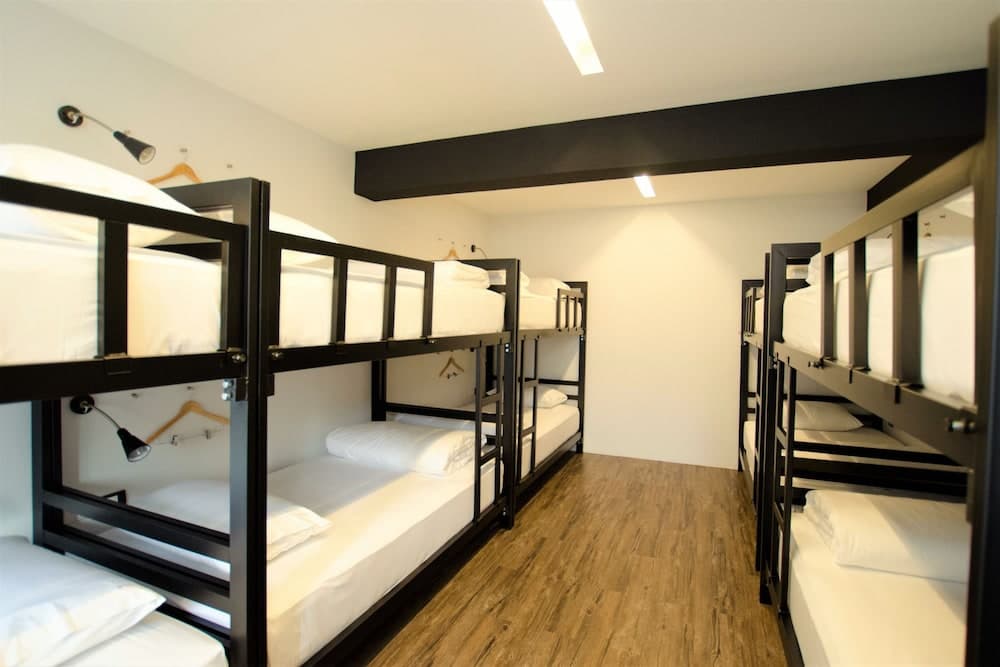 STrips the Poshtel - Hostel