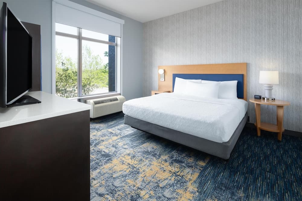 Home2 Suites by Hilton Greenville Downtown