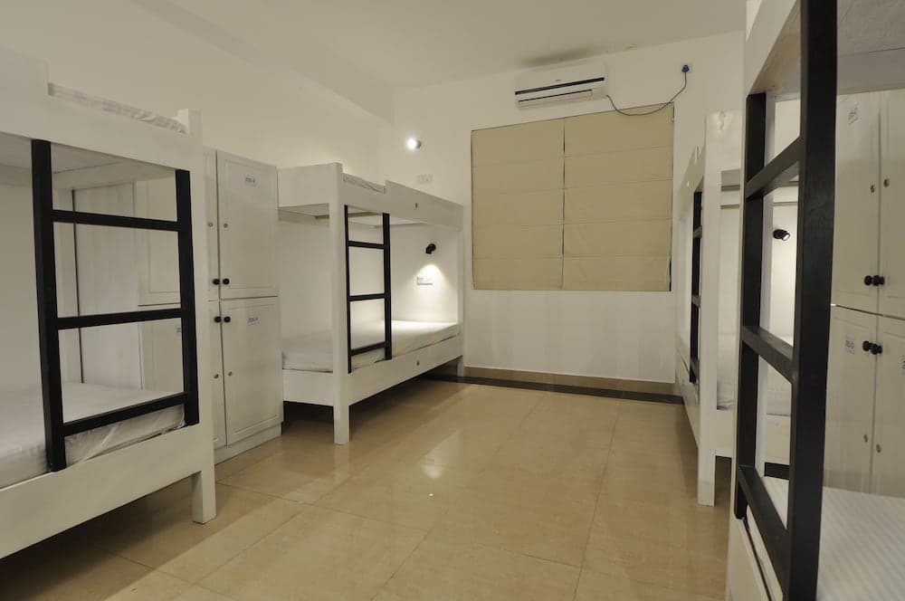 Clock Inn Dehiwala - Hostel