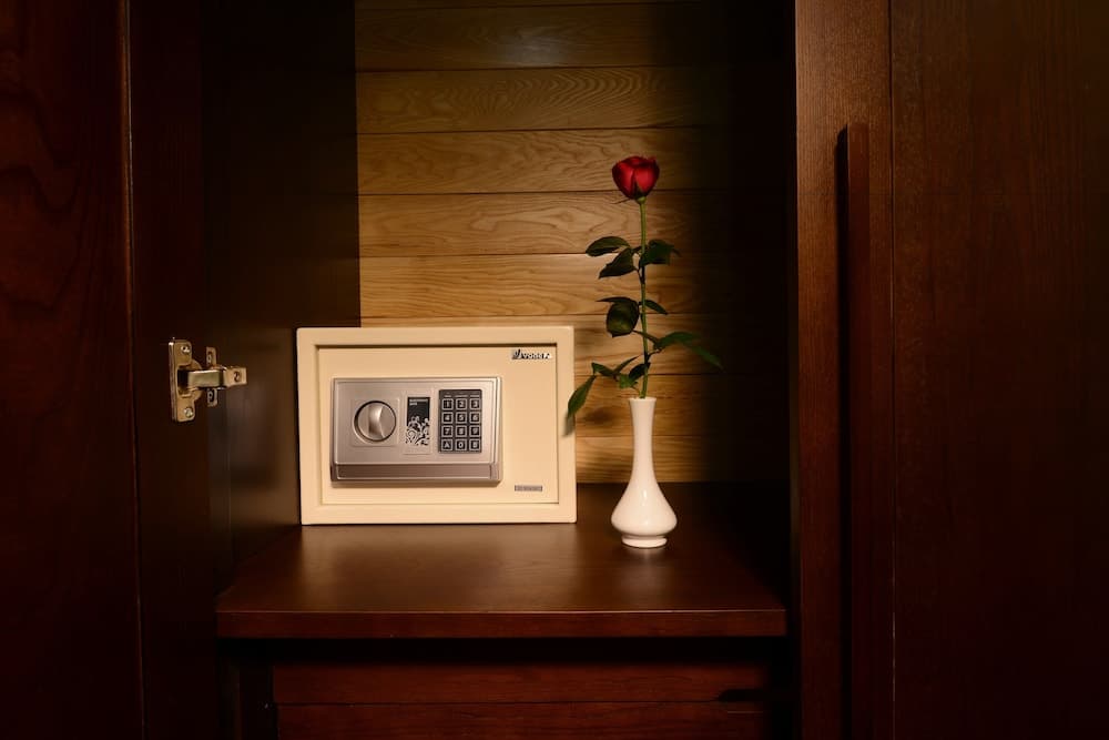 Hanoi Bella Rosa Hotel & Travel