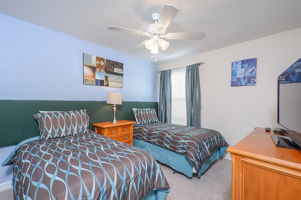 Paradise Palms Resort by VHC Hospitality