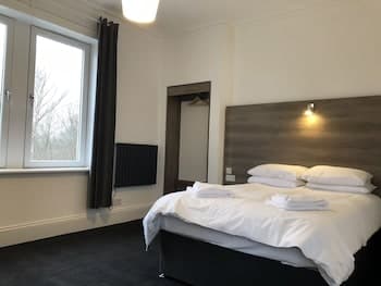 Glasgow Airport Apartments