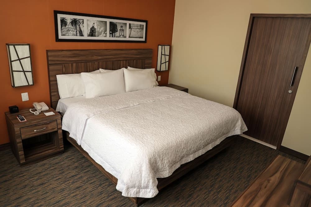 Hampton Inn by Hilton Irapuato