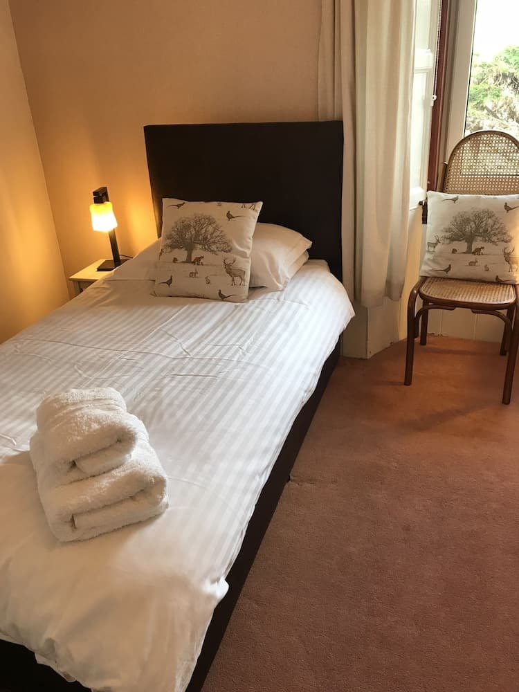 Lovat House Bed and Breakfast