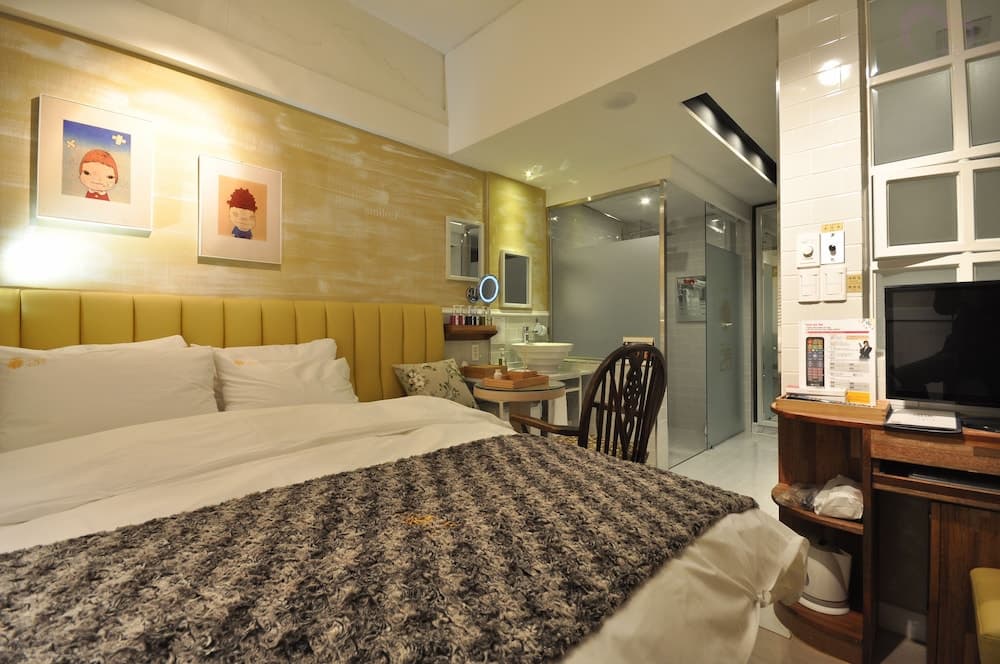 February Hotel Apsan