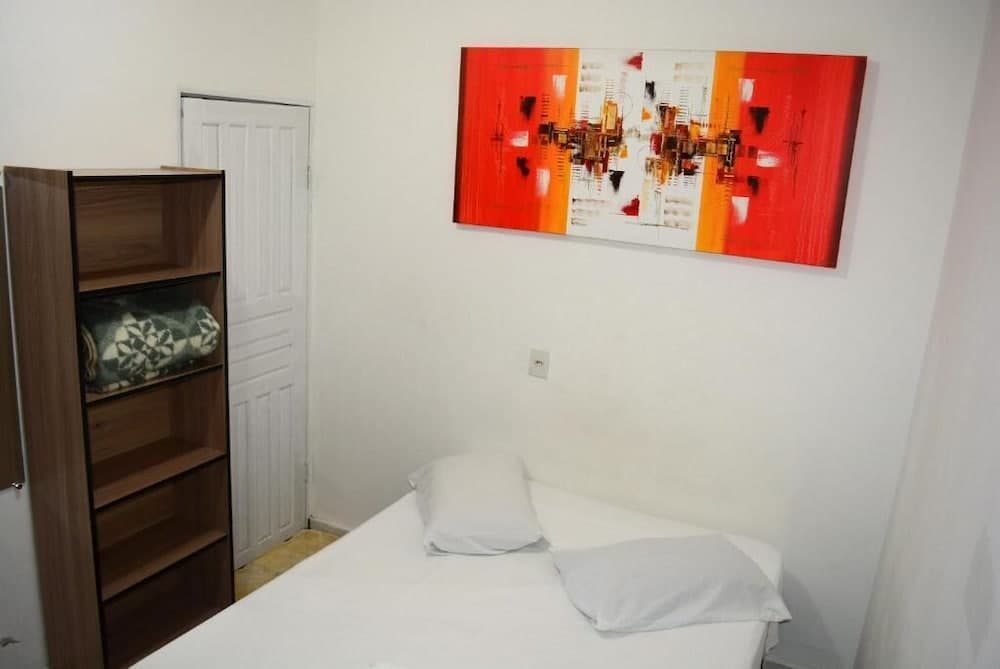 Lize Hotel-Hostel