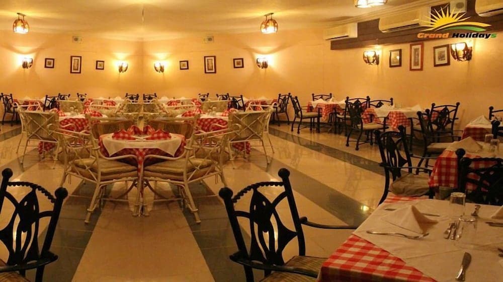 Grand holidays Green Resort