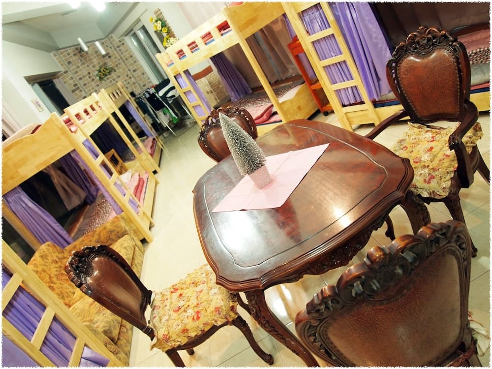 Elmar Guesthouse - Hostel