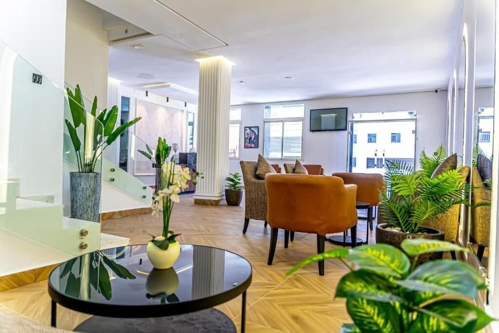 Hotel Les Ambassadeurs