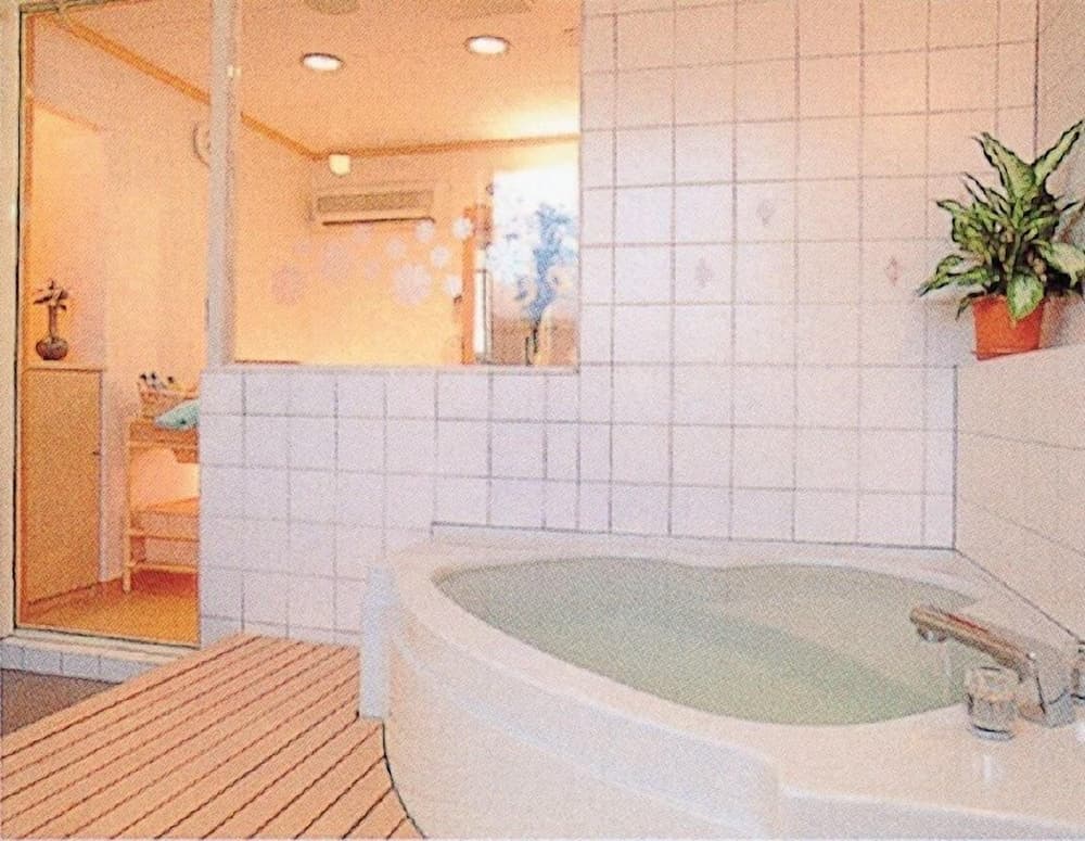 Kamogawa Universe Hotel