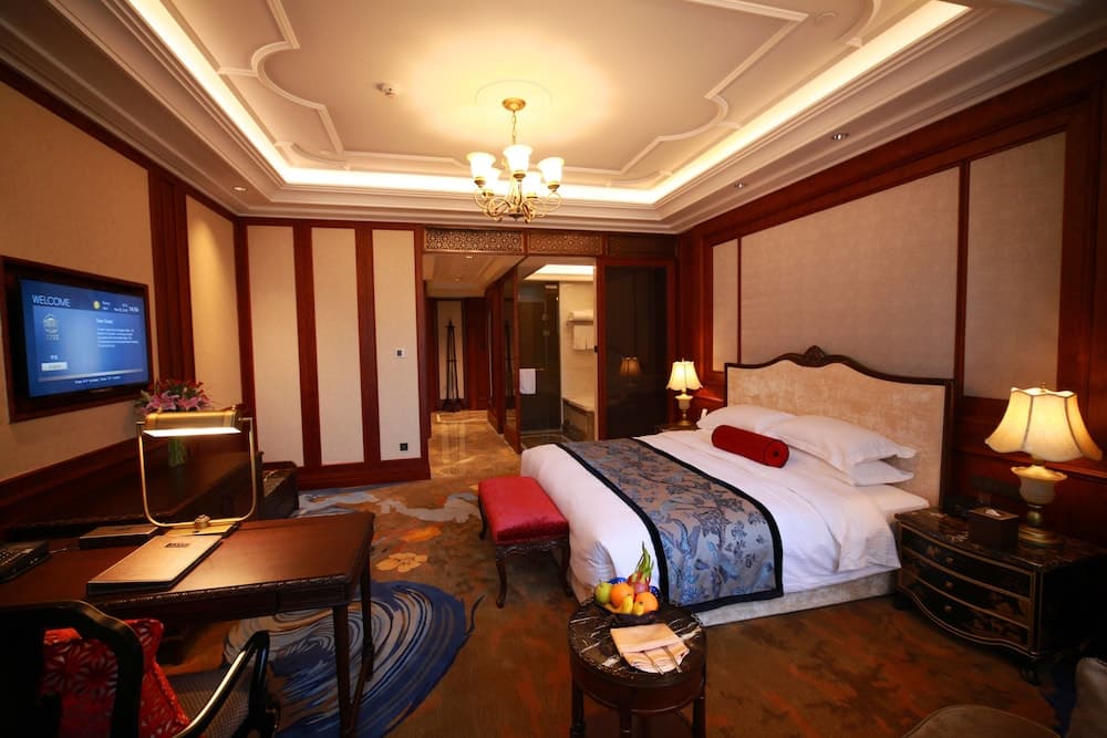 Shanghai Donghu Hotel