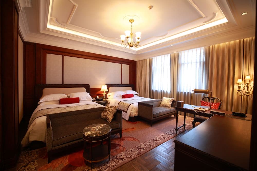 Shanghai Donghu Hotel