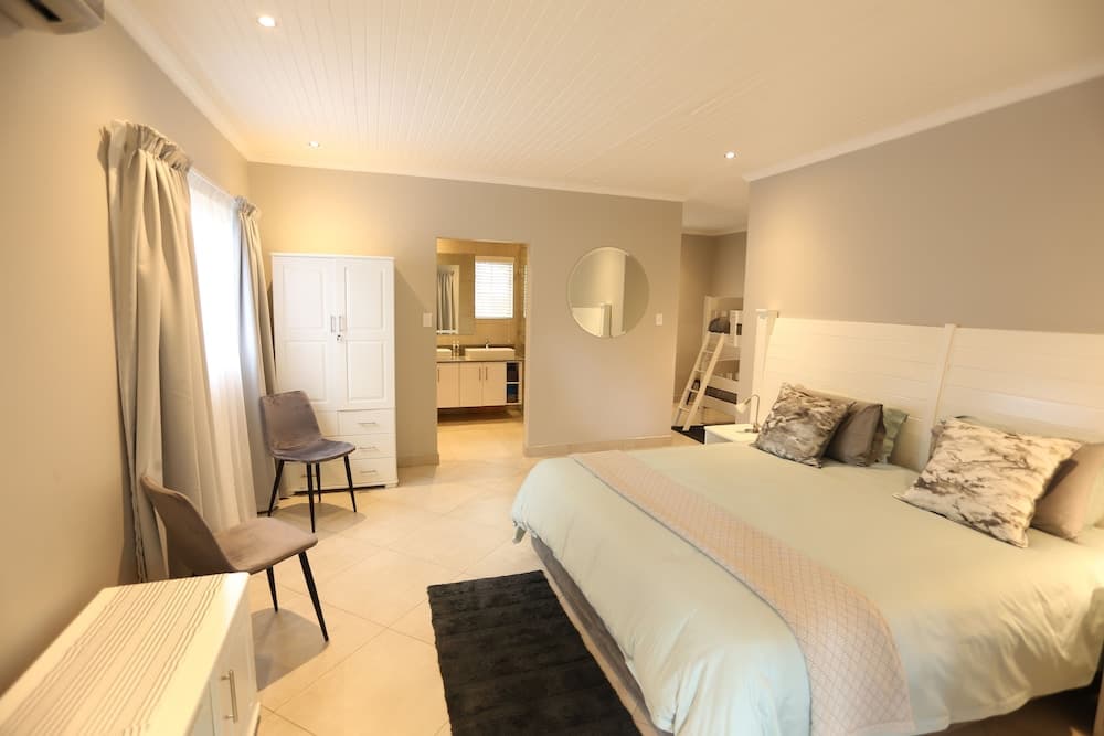 Rhino Coast Guest House