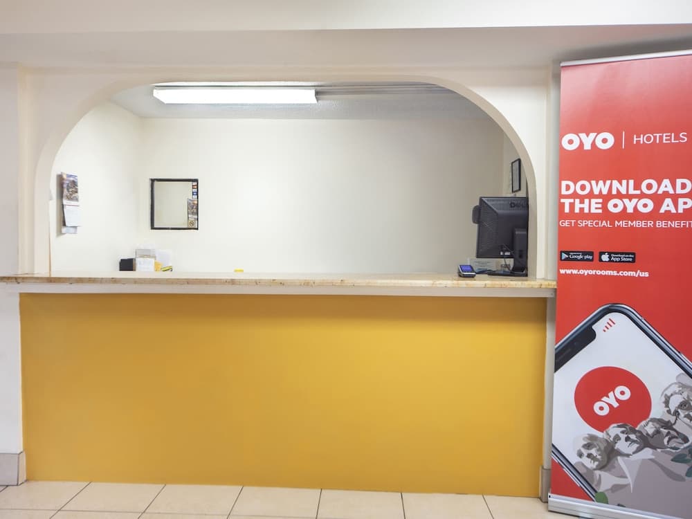 Days Inn & Suites by Wyndham Brewton