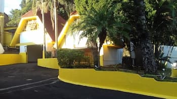 Motel dos Arcos