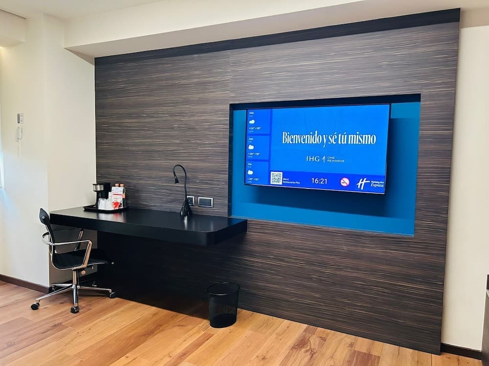 Holiday Inn Express Mexico Aeropuerto by IHG