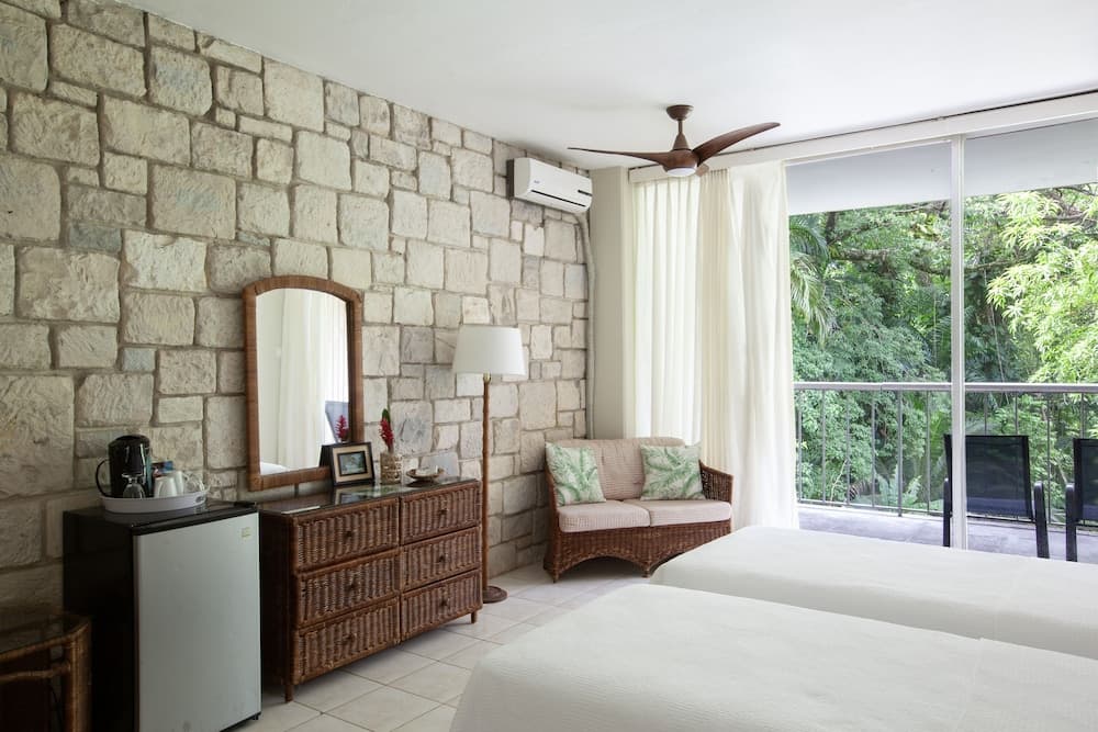 Frenchman's Cove Resort