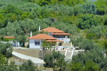 Myrtilos Cottage