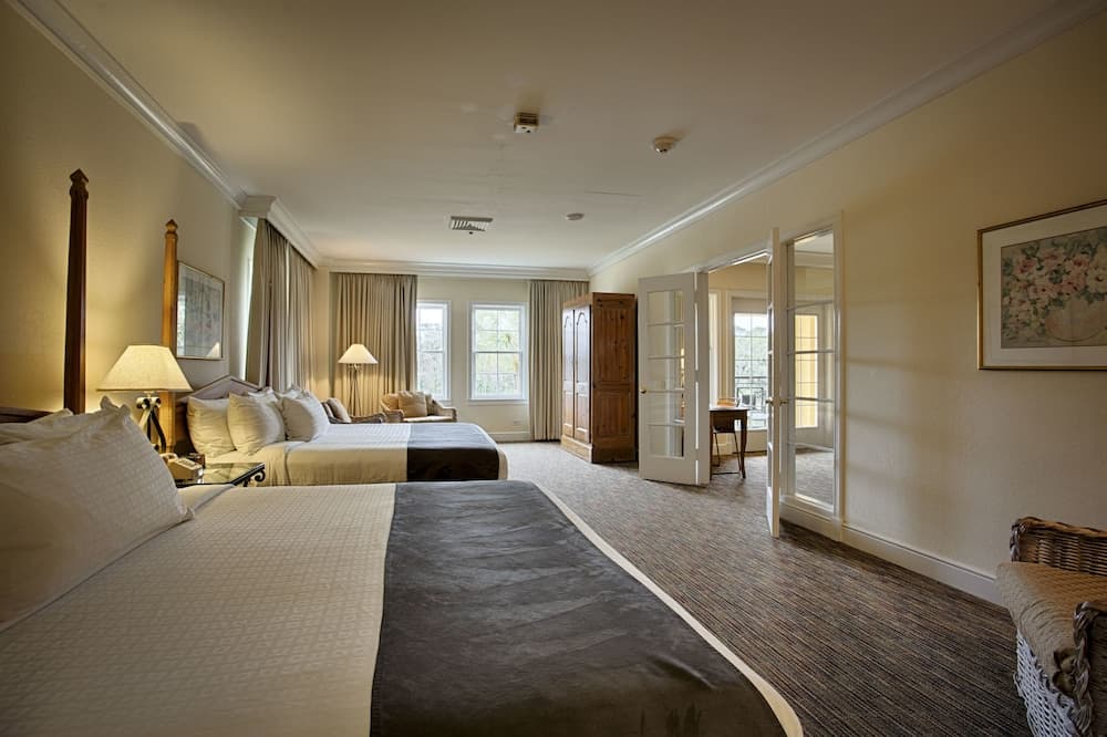 Tampa Palms Country Club