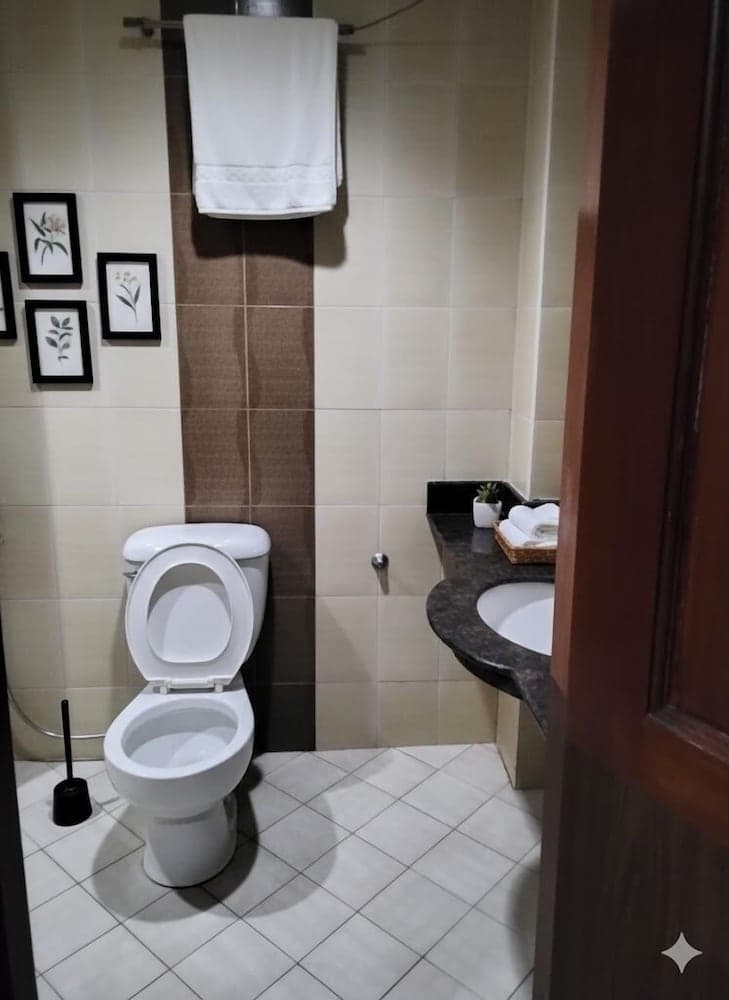 Mactan District Budgetel - Lapu Lapu Cebu - Hostel
