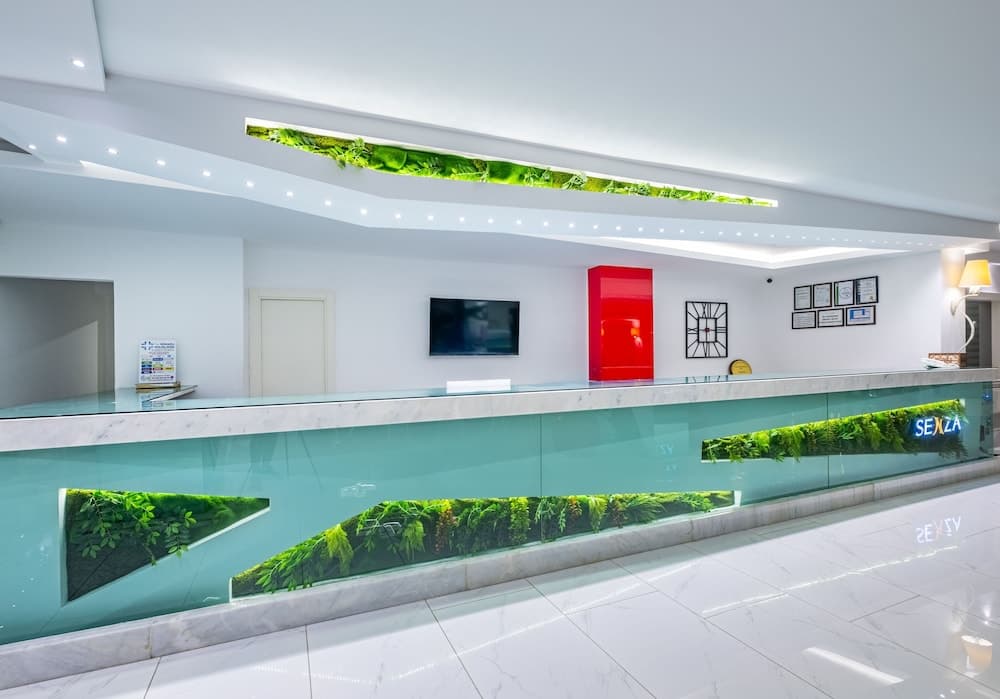 Senza Grand Santana Hotel