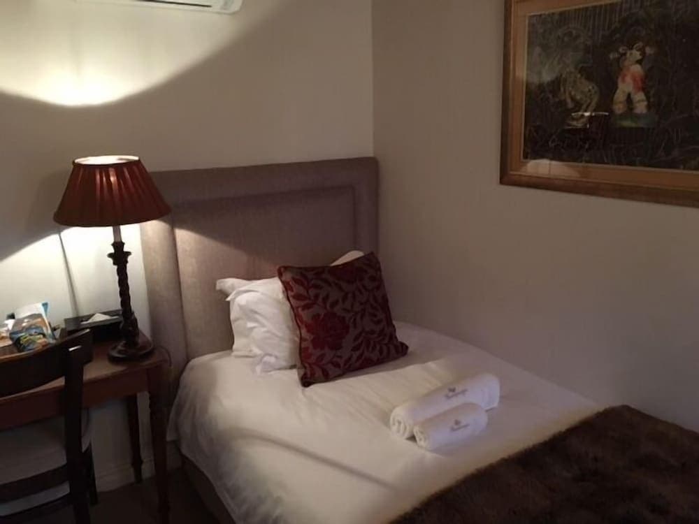 Roosenwijn Guest House