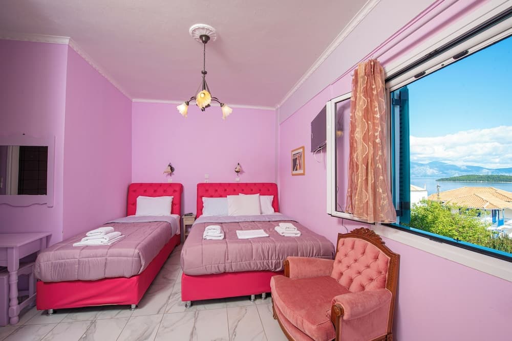 Bella Vista Apartments