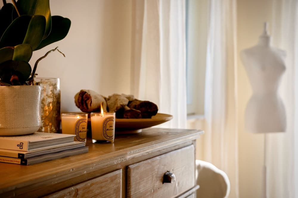 CasaVostra - Ambience Suites