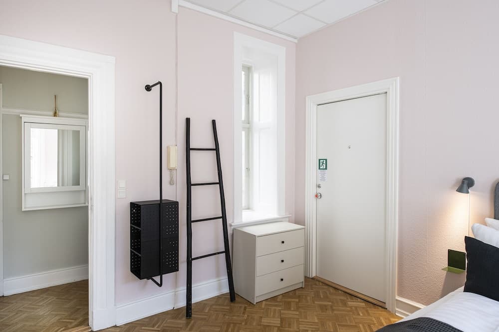 The Mile 1 by Daniel&Jacob’s