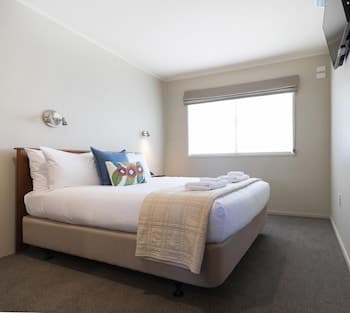 Colonial Court Motor Inn