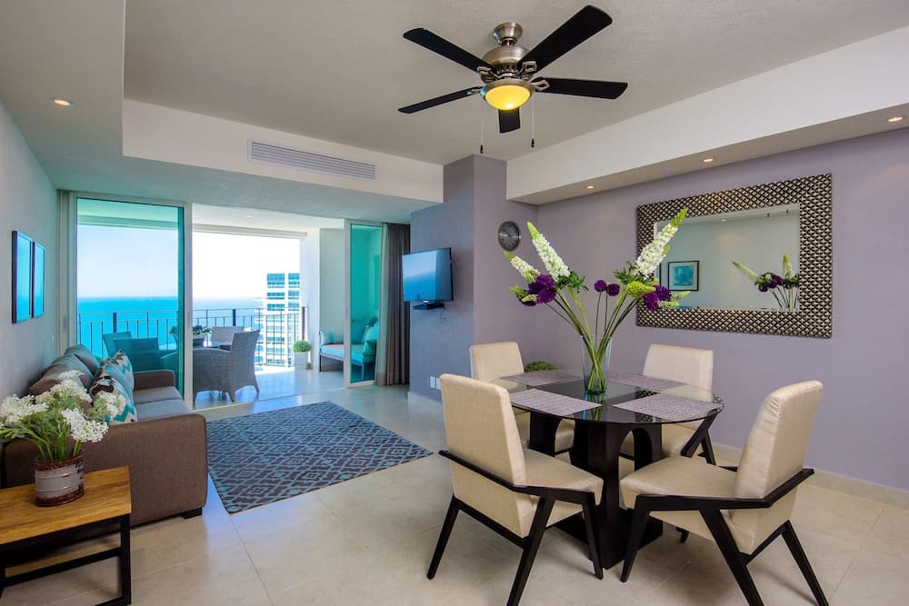 Grand Venetian Condominium