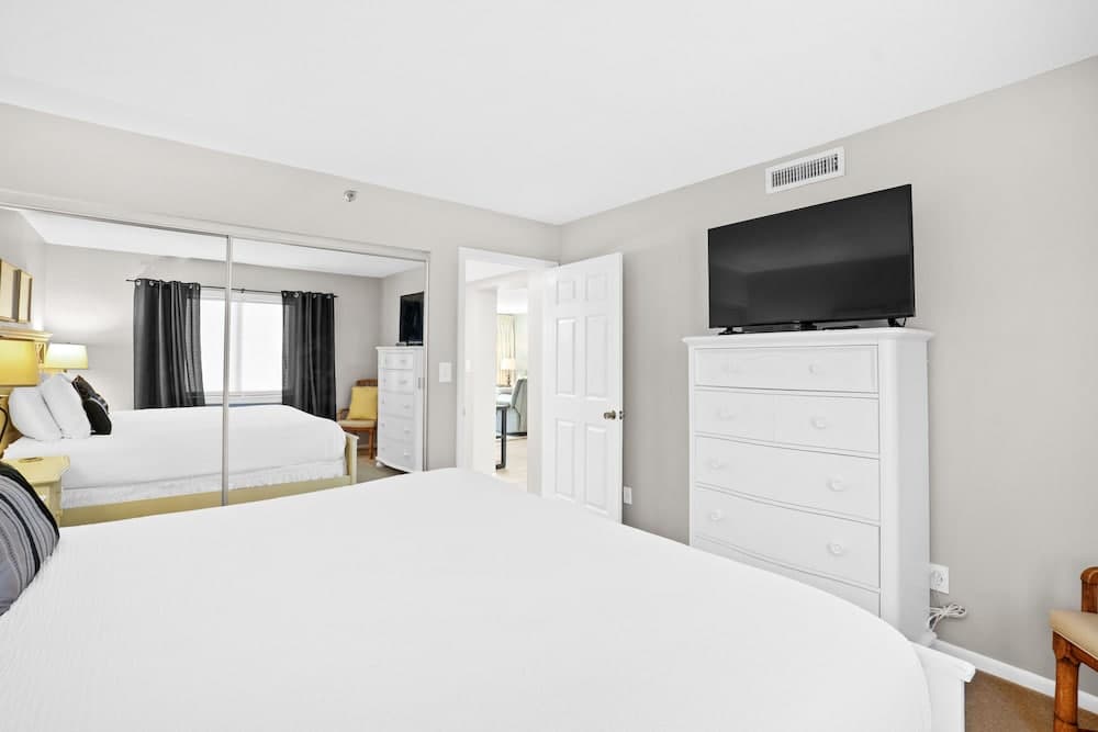 Emerald Towers by Panhandle Getaways