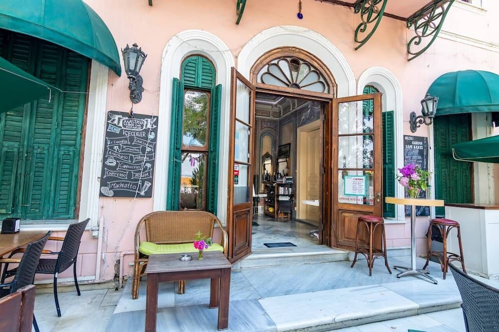 Büyükada Anastasia Meziki History Mansion