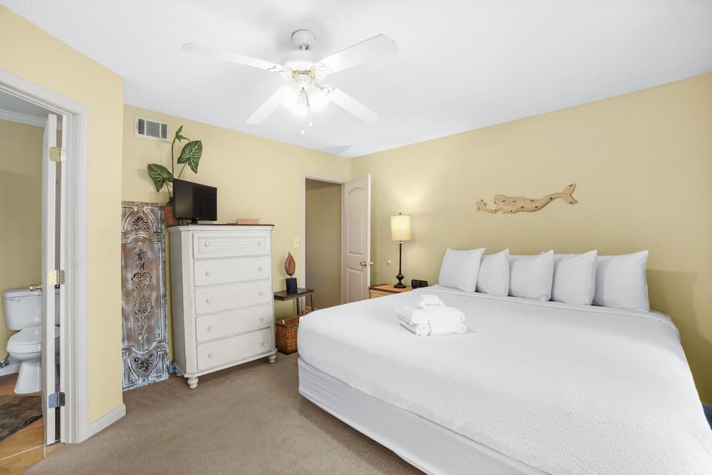 Portside Resort by Panhandle Getaways