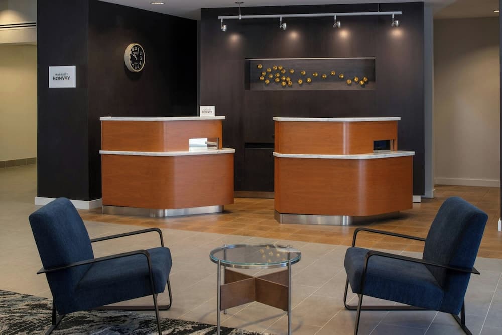 Courtyard by Marriott Houston City Place