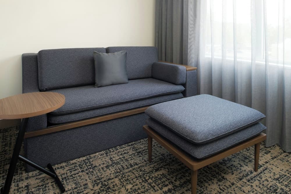 Courtyard by Marriott Houston City Place