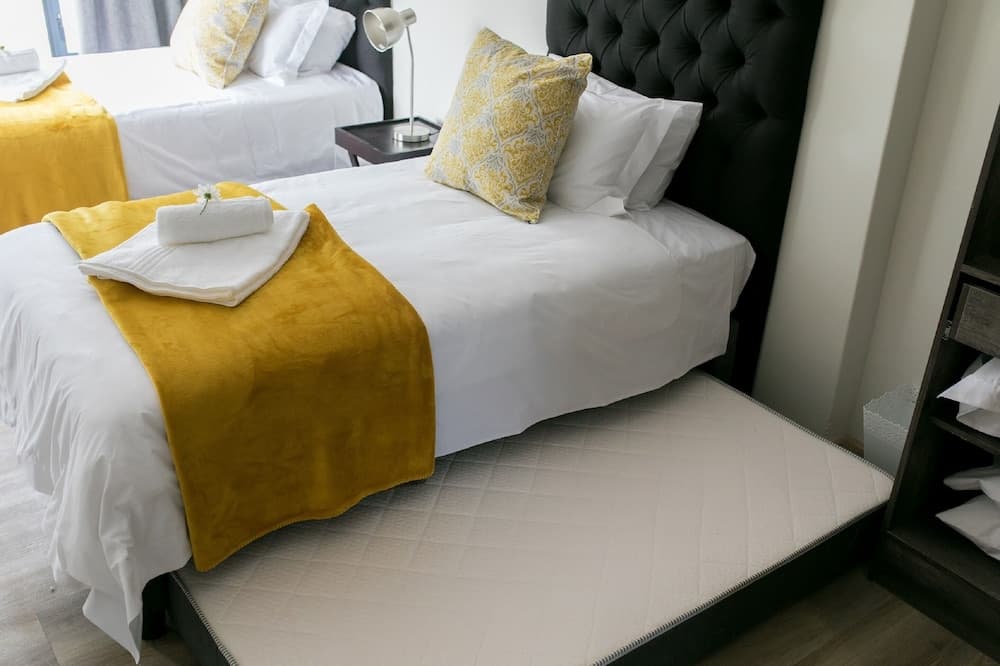 401 Rozendal Cottages