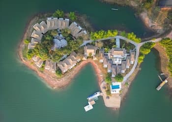 Sanctuary Nam Ngum Beach Resort